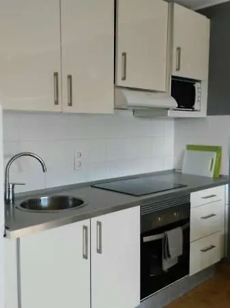 Apartment Sleeps 4 Pool Wifi T691569
